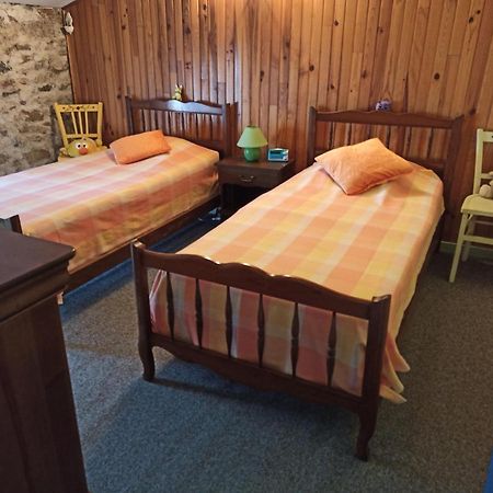 Maison Familiale Centenaire De Vigneron Montescot Екстер'єр фото
